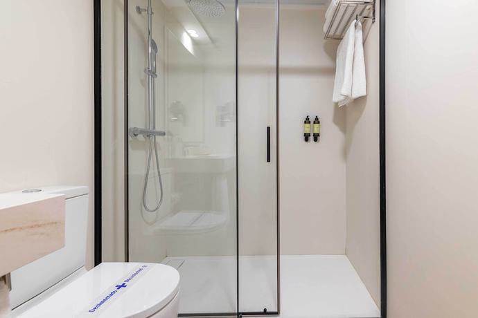 Imagen de la habitación del Hotel HQ Arena. Foto 8