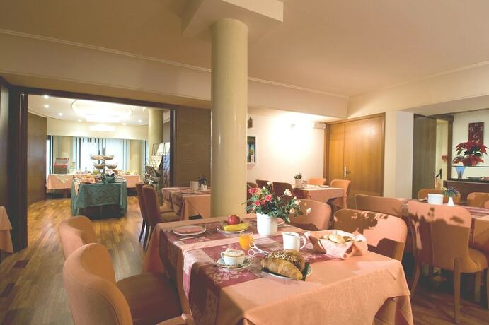 Imagen general del Hotel HR - Repubblica. Foto 14