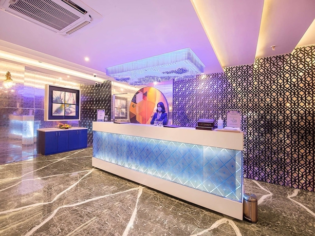Imagen de los interiores del Hotel HRJ Sarovar Portico Indore. Foto 19