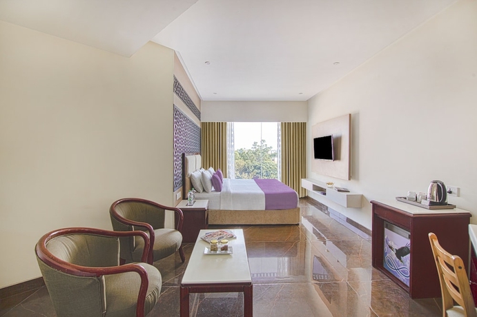 Imagen de la habitación del Hotel HRJ Sarovar Portico Indore. Foto 8
