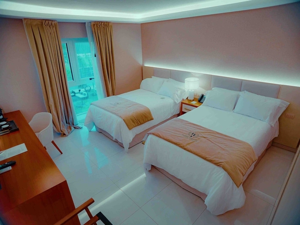 Imagen de la habitación del Hotel HT Deluxe Resort and SPA. Foto 6