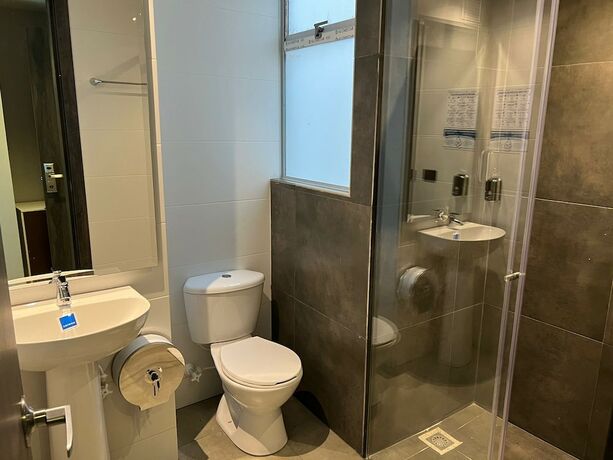 Imagen de la habitación del Hotel HTL. Foto 7
