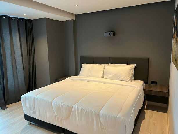 Imagen de la habitación del Hotel HTL. Foto 10