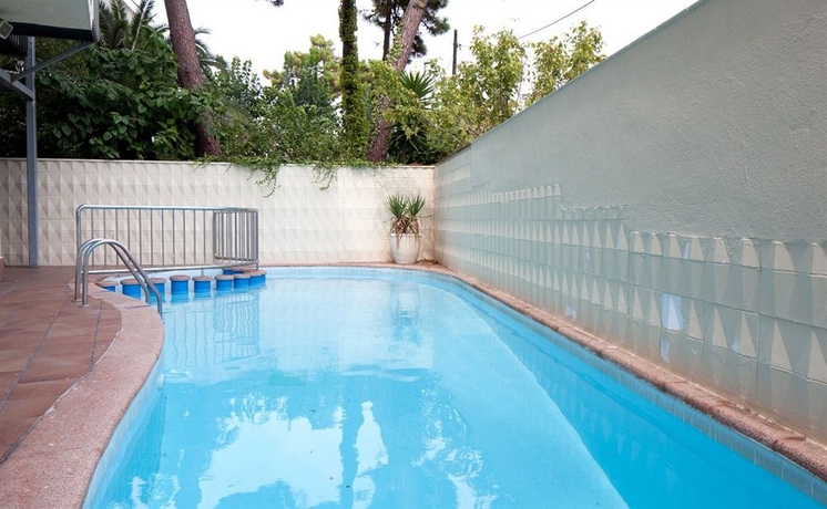 Imagen de la piscina del Hotel HTOP Alexis. Foto 11