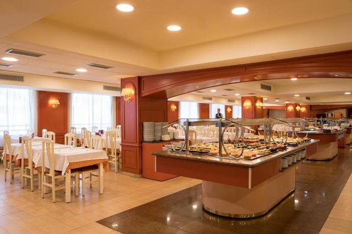 Imagen general del Hotel HTOP Calella Palace Family and Spa. Foto 2