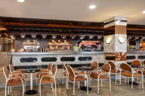 Imagen general del Hotel HTOP Olympic - Calella. Foto 9