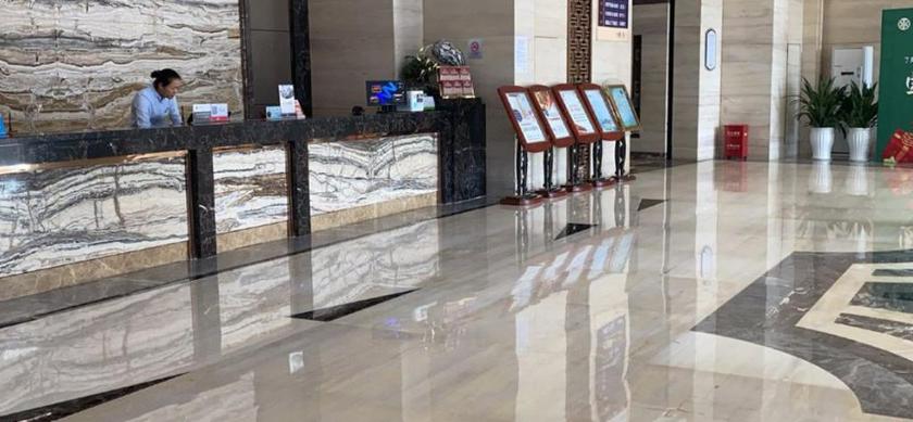 Imagen de los interiores del Hotel HUAFENG HUATIAN HOLIDAY HOTEL NINGXIANG. Foto 15