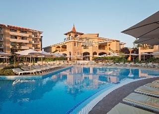 Imagen de la piscina del Hotel HVD Clubhotel Miramar. Foto 5