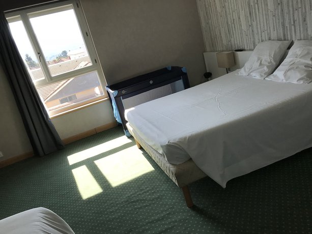 Imagen de la habitación del Hotel HYP. Foto 7