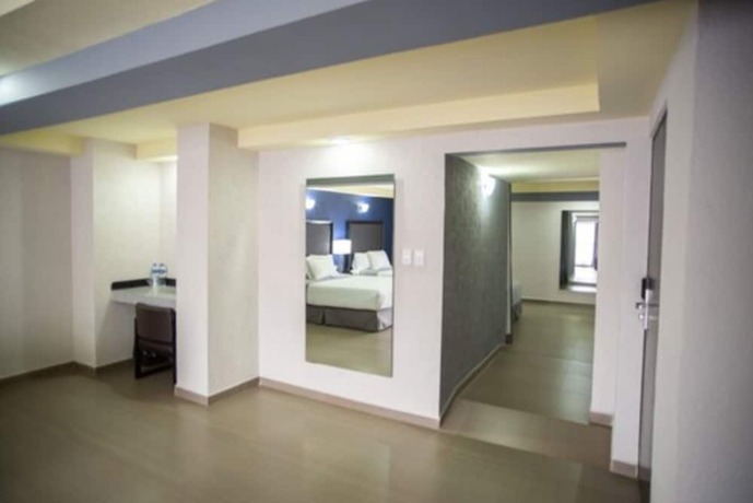 Imagen de la habitación del Hotel Ha. Foto 3