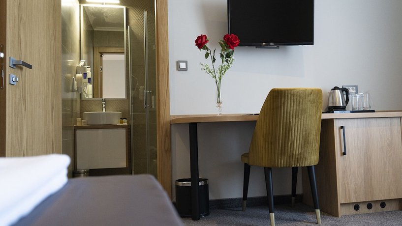 Imagen de la habitación del Hotel Ha Mostar. Foto 8