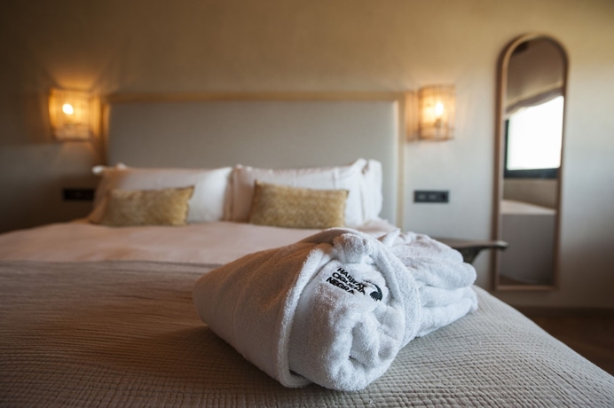 Imagen de la habitación del Hotel H&aacute;bitat Cigue&ntilde;a Negra. Foto 5