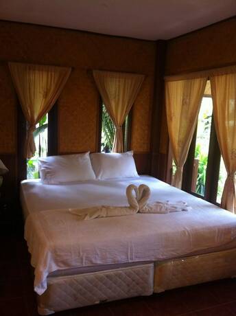 Imagen de la habitación del Hotel Haad Yao Sunset Bungalow. Foto 18