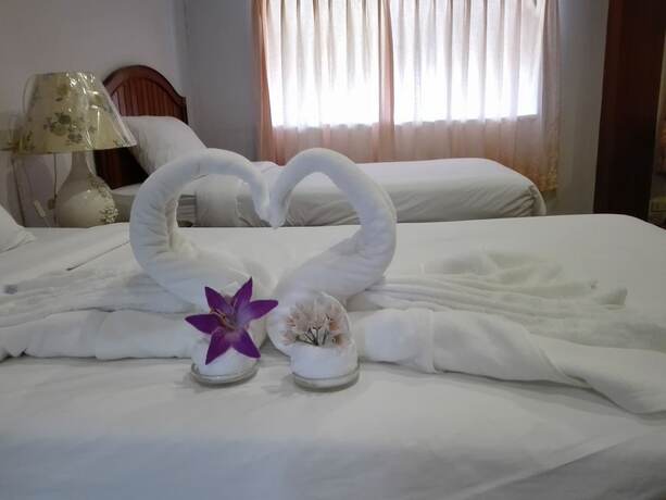 Imagen general del Hotel Haadrin Resort. Foto 10