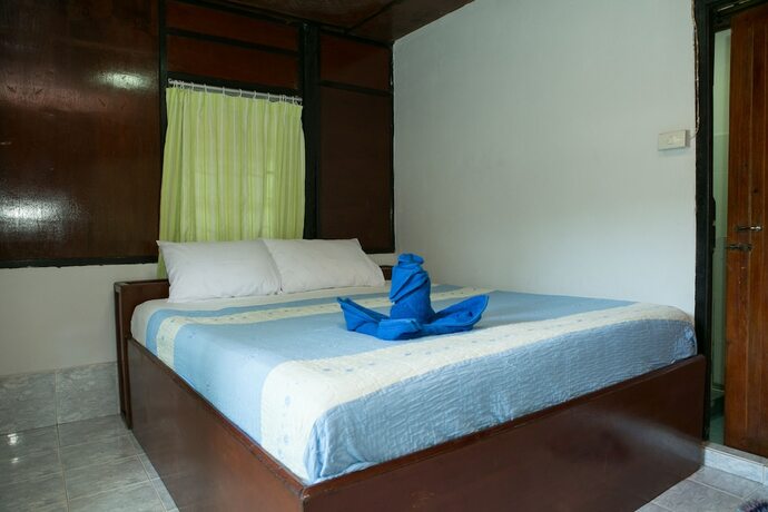 Imagen de la habitación del Hotel Haadrin Resort. Foto 13