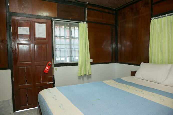 Imagen de la habitación del Hotel Haadrin Resort. Foto 14