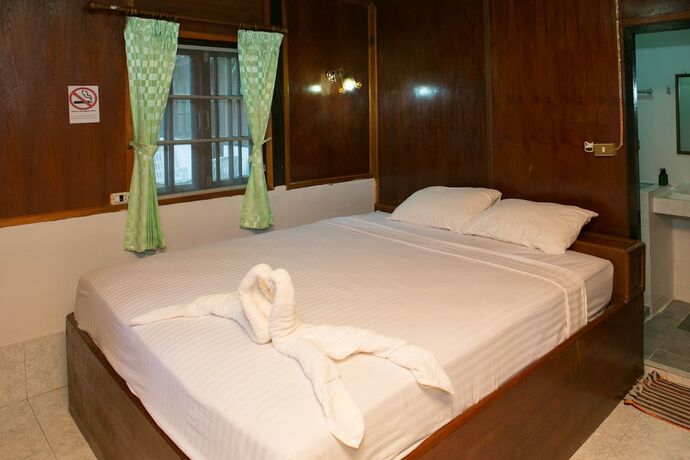 Imagen de la habitación del Hotel Haadrin Resort. Foto 15