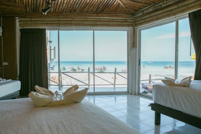 Imagen de la habitación del Hotel Haadrin Resort. Foto 26