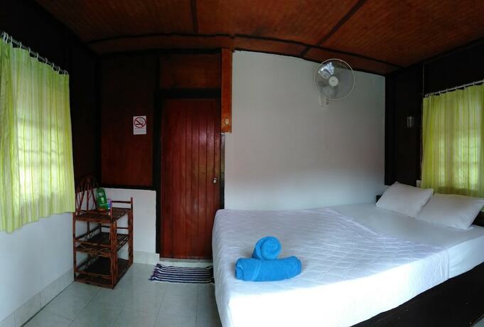Imagen de la habitación del Hotel Haadrin Resort. Foto 29