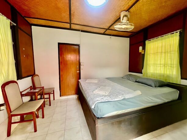 Imagen de la habitación del Hotel Haadrin Resort. Foto 30