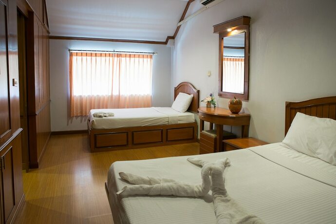 Imagen de la habitación del Hotel Haadrin Resort. Foto 34