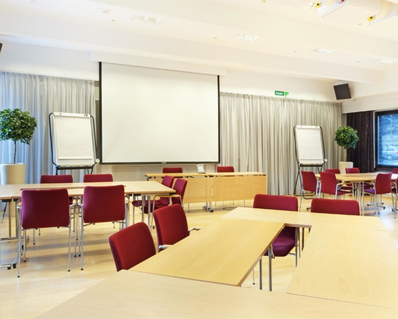 Imagen de los interiores del Hotel Haaga Central Park. Foto 10