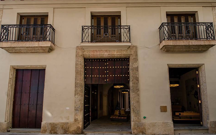 Imagen de los exteriores del Hotel Habana 612. Foto 8