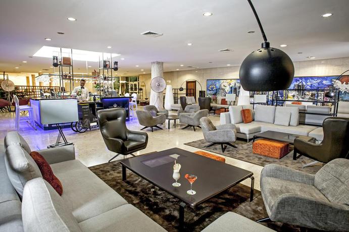 Imagen de los interiores del Hotel Habana Libre. Foto 3