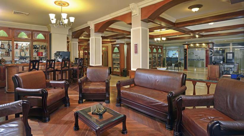 Imagen de los interiores del Hotel Habana Libre. Foto 4