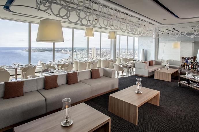 Imagen de los interiores del Hotel Habana Libre. Foto 5