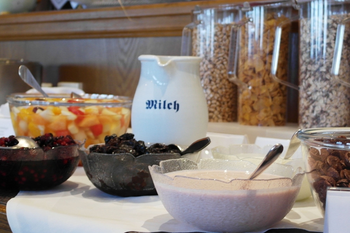 Imagen del bar/restaurante del Hotel Habhof Garni. Foto 9