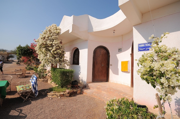 Imagen de los exteriores del Hotel Habiba Beach Lodge. Foto 12