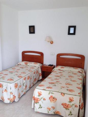 Imagen general del Hotel Habitaciones L&oacute;pez Azcona. Foto 1