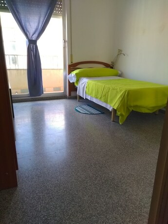 Imagen general del Hotel Habitaciones Petrer. Foto 5
