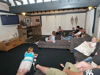 Imagen de los exteriores del Hotel Habitat Chalet. Foto 11