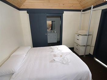 Imagen de la habitación del Hotel Habitat Chalet. Foto 8