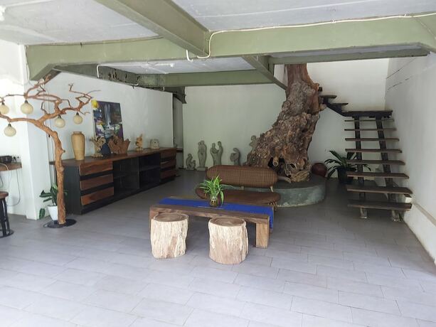 Imagen general del Hotel Habitat Hills by Makati. Foto 4