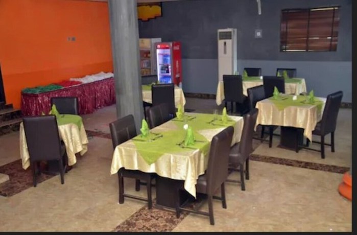 Imagen del bar/restaurante del Hotel Habitat and Resort. Foto 3