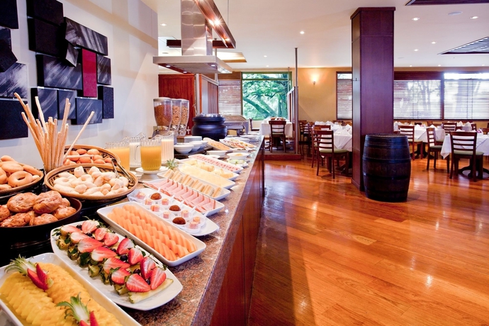 Imagen del bar/restaurante del Hotel Habitel Select. Foto 6