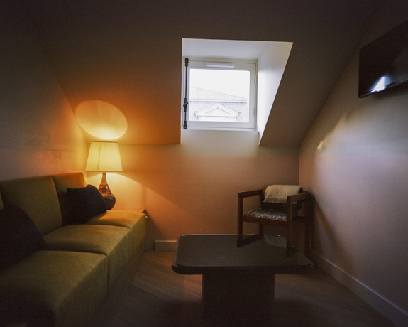 Imagen de los interiores del Hotel Habituel. Foto 14