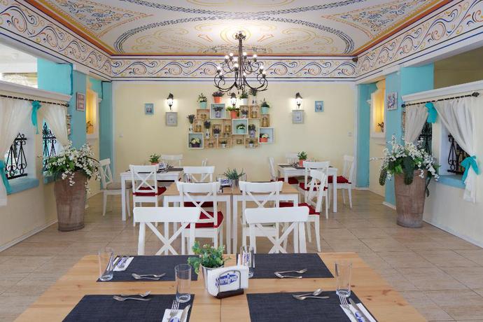 Imagen del bar/restaurante del Hotel Hacienda Beach Resort. Foto 4