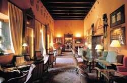 Imagen del bar/restaurante del Hotel Hacienda Benazuza elBullihotel. Foto 2