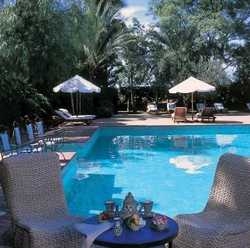 Imagen de la piscina del Hotel Hacienda Benazuza elBullihotel. Foto 6