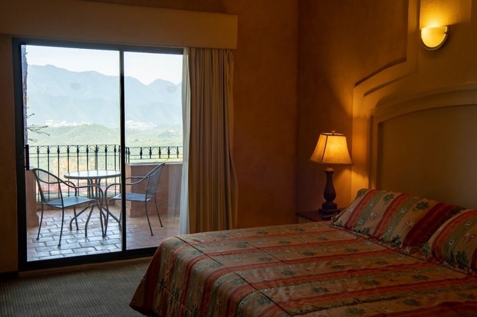 Imagen de la habitación del Hotel Hacienda Cola De Caballo. Foto 4