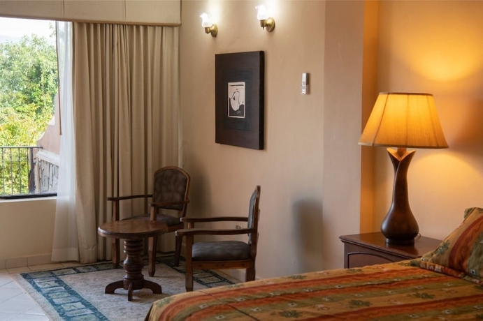 Imagen de los interiores del Hotel Hacienda Cola De Caballo. Foto 9