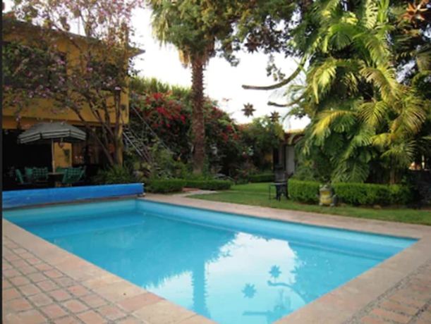 Imagen de la piscina del Hotel Hacienda De Las Flores. Foto 19