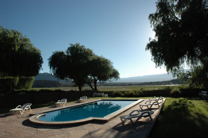 Imagen de la piscina del Hotel Hacienda De Molinos. Foto 14