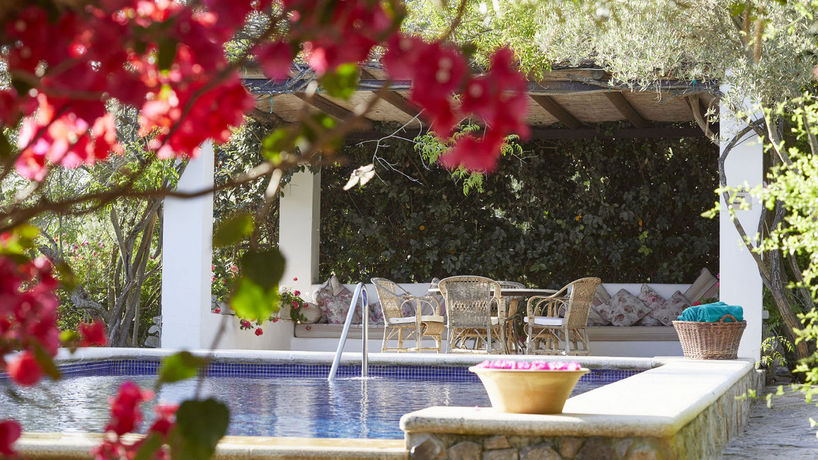 Imagen de la piscina del Hotel Hacienda De San Rafael. Foto 10