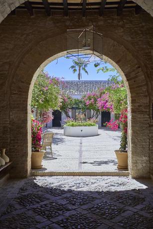 Imagen de los interiores del Hotel Hacienda De San Rafael. Foto 5