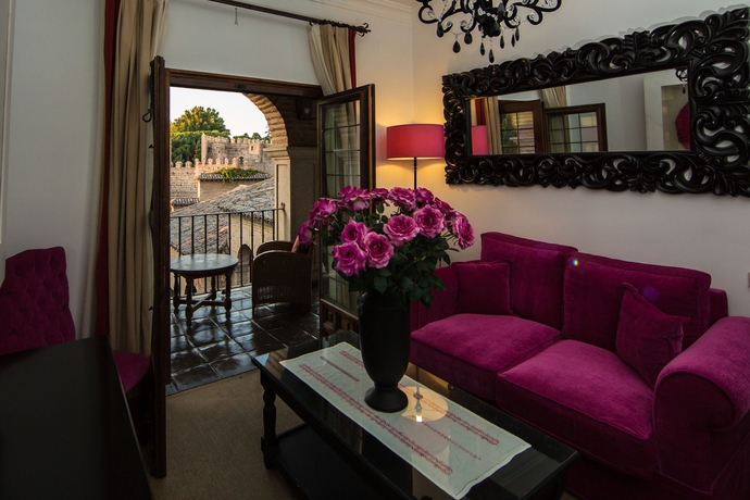 Imagen de los interiores del Hotel Hacienda Del Cardenal. Foto 8